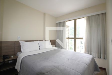 Suíte 1 de apartamento para alugar com 2 quartos, 68m² em Camorim, Rio de Janeiro