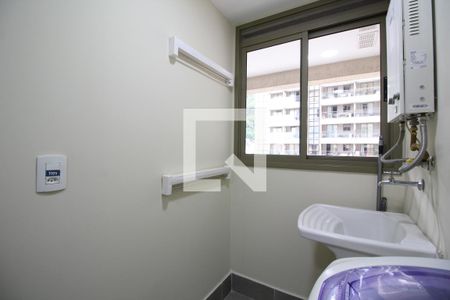 Apartamento à venda com 68m², 2 quartos e 1 vagaÁrea de Serviço