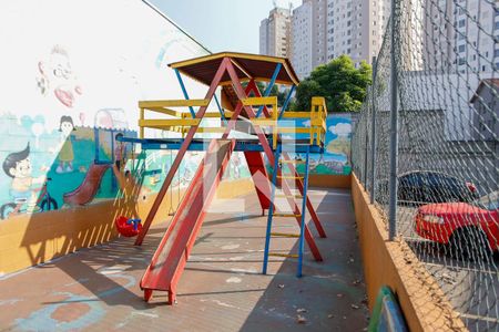 Apartamento à venda com 45m², 2 quartos e 1 vagaÁrea comum - Playground