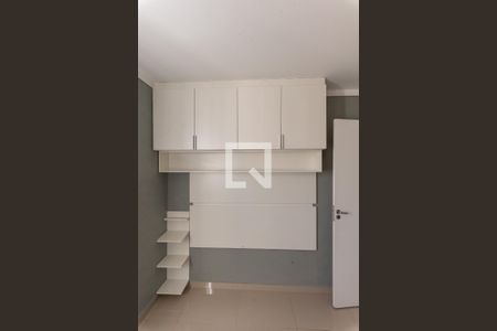 Quarto 1 - Armários de apartamento para alugar com 2 quartos, 52m² em Loteamento Parque São Martinho, Campinas