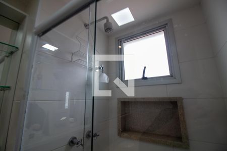 Banheiro de apartamento à venda com 1 quarto, 51m² em Santo Amaro, São Paulo