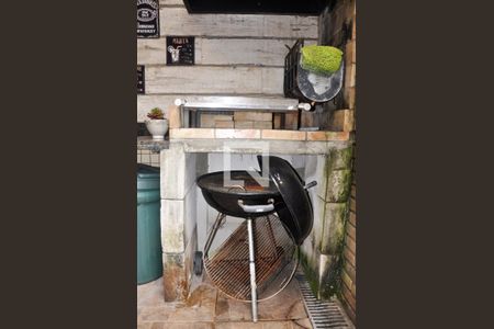 Casa à venda com 78m², 2 quartos e 2 vagasQuintal / Churrasqueira