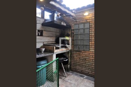 Casa à venda com 78m², 2 quartos e 2 vagasQuintal / Churrasqueira