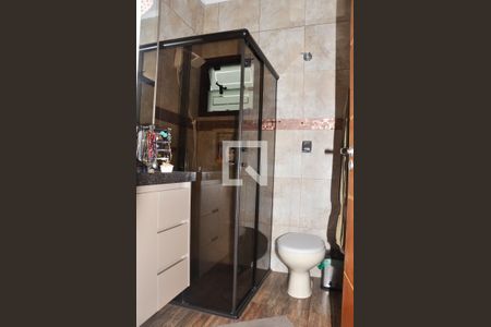 Casa à venda com 78m², 2 quartos e 2 vagasBanheiro