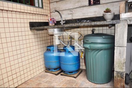 Casa à venda com 78m², 2 quartos e 2 vagasQuintal / Churrasqueira