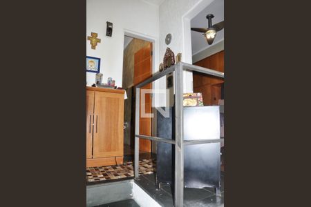 Casa à venda com 78m², 2 quartos e 2 vagasCorredor - Quartos