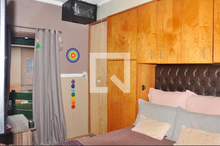 Casa à venda com 78m², 2 quartos e 2 vagasQuarto 02 com Varanda