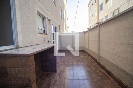 Apartamento para alugar com 66m², 2 quartos e 1 vagaÁrea de Serviço
