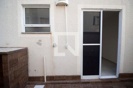 Apartamento para alugar com 66m², 2 quartos e 1 vagaÁrea de Serviço