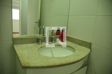 Apartamento para alugar com 74m², 2 quartos e 1 vagaBanheiro