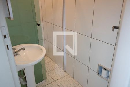 Banheiro de casa para alugar com 1 quarto, 30m² em Cidade Intercap, São Paulo
