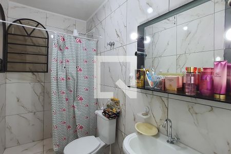 Casa à venda com 170m², 2 quartos e 1 vaga Casa à venda com 170m², 2 quartos e 1 vagaBanheiro