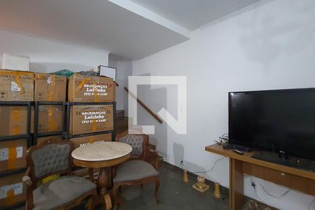 Casa à venda com 170m², 2 quartos e 1 vaga Casa à venda com 170m², 2 quartos e 1 vagaSala