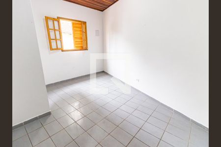 Quarto 2 de casa para alugar com 2 quartos, 48m² em Vila Bertioga, São Paulo