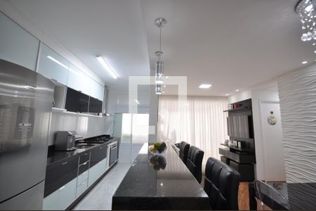 Apartamento à venda com 75m², 2 quartos e 2 vagasSala/Cozinha