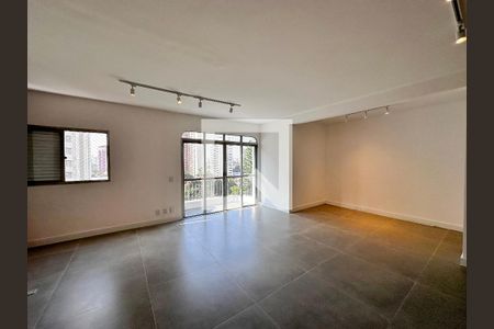 Sala de apartamento para alugar com 2 quartos, 115m² em Campo Belo, São Paulo
