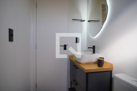 Banheiro de kitnet/studio para alugar com 1 quarto, 42m² em Morro das Pedras, Florianópolis