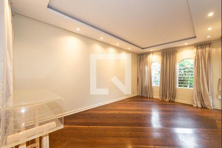 Sala de casa para alugar com 4 quartos, 200m² em Itaim Bibi, São Paulo