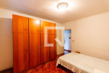 Casa à venda com 175m², 3 quartos e 2 vagasQuarto 