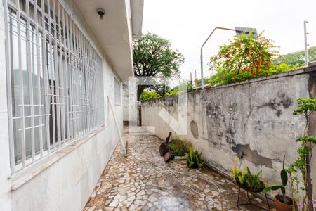 Casa à venda com 175m², 3 quartos e 2 vagasQuintal