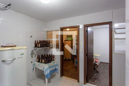 Casa à venda com 700m², 5 quartos e 2 vagasCasa de hospedes