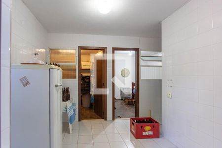 Casa à venda com 700m², 5 quartos e 2 vagasCasa de hospedes