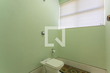 Casa à venda com 700m², 5 quartos e 2 vagasLavabo