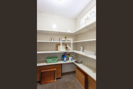 Casa à venda com 700m², 5 quartos e 2 vagasDespensa