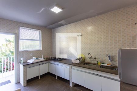 Casa à venda com 700m², 5 quartos e 2 vagasCozinha