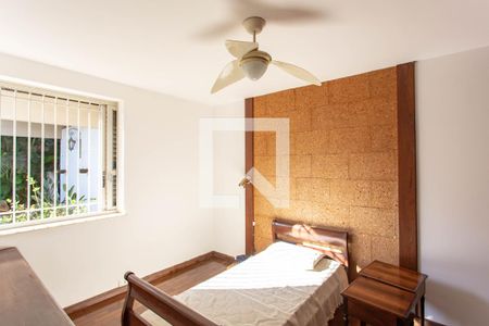 Casa à venda com 700m², 5 quartos e 2 vagasQuarto 2