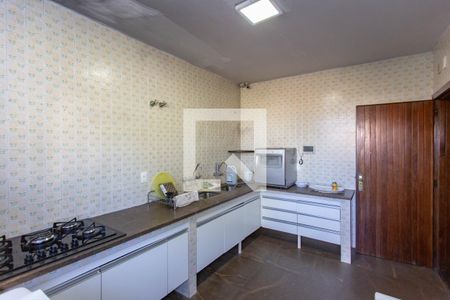 Casa à venda com 700m², 5 quartos e 2 vagasCozinha