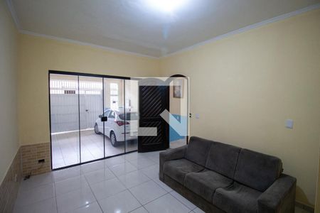 Sala de casa para alugar com 2 quartos, 125m² em Jardim das Oliveiras, Itaquaquecetuba