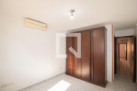 Casa para alugar com 140m², 3 quartos e 2 vagasQuarto 3