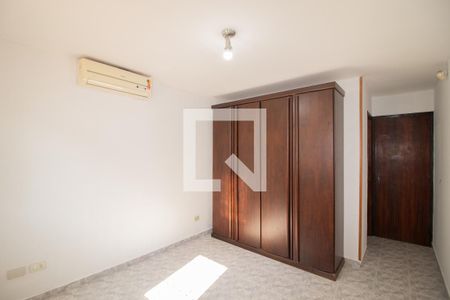 Casa para alugar com 140m², 3 quartos e 2 vagasQuarto 3