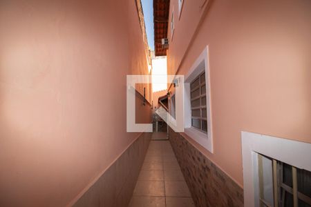 Casa para alugar com 140m², 3 quartos e 2 vagasCorredor