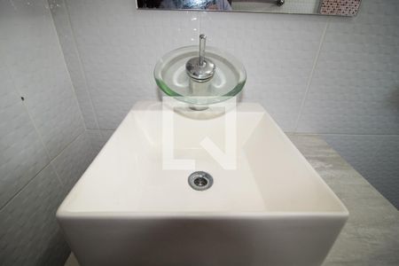 Casa para alugar com 140m², 3 quartos e 2 vagasBanheiro detalhes