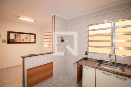 Casa para alugar com 140m², 3 quartos e 2 vagasCozinha 