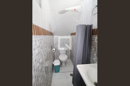 Banheiro de apartamento para alugar com 1 quarto, 15m² em Jardim Modelo, São Paulo