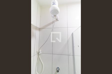 Banheiro  de kitnet/studio para alugar com 1 quarto, 18m² em São Domingos, Niterói