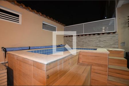 Casa à venda com 80m², 3 quartos e sem vagaPiscina