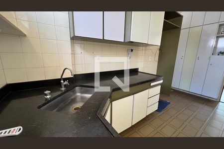 Apartamento para alugar com 97m², 3 quartos e sem vaga Apartamento para alugar com 97m², 3 quartos e sem vagaCozinha