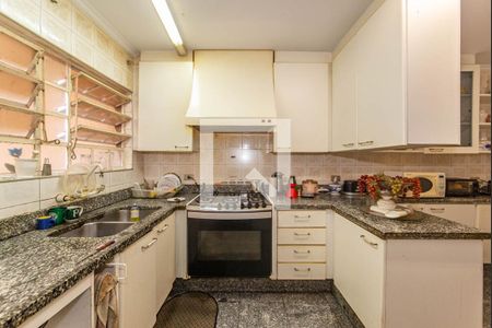 Casa à venda com 268m², 3 quartos e 5 vagas Casa à venda com 268m², 3 quartos e 5 vagasCozinha