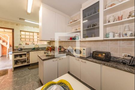 Casa à venda com 268m², 3 quartos e 5 vagas Casa à venda com 268m², 3 quartos e 5 vagasCozinha