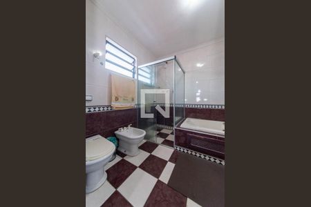 Casa à venda com 268m², 3 quartos e 5 vagas Casa à venda com 268m², 3 quartos e 5 vagasBanheiro da Suíte 3