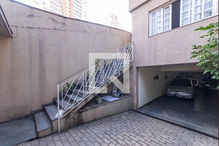 Casa à venda com 268m², 3 quartos e 5 vagas Casa à venda com 268m², 3 quartos e 5 vagasEntrada