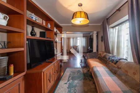 Sala de TV de casa à venda com 3 quartos, 268m² em Vila Gumercindo, São Paulo