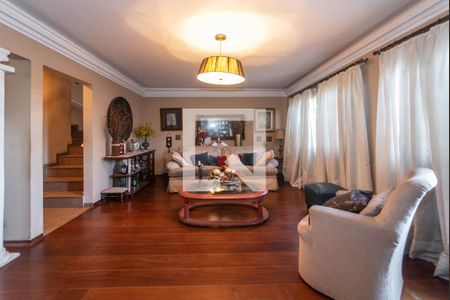 Sala de casa à venda com 3 quartos, 268m² em Vila Gumercindo, São Paulo