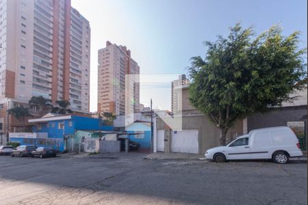 Casa à venda com 268m², 3 quartos e 5 vagas Casa à venda com 268m², 3 quartos e 5 vagasFachada