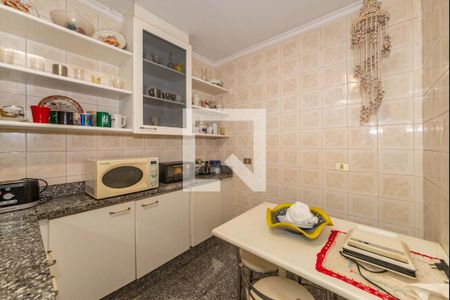 Casa à venda com 268m², 3 quartos e 5 vagas Casa à venda com 268m², 3 quartos e 5 vagasCozinha