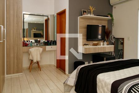Suíte de casa à venda com 3 quartos, 240m² em Vila Mazzei, São Paulo